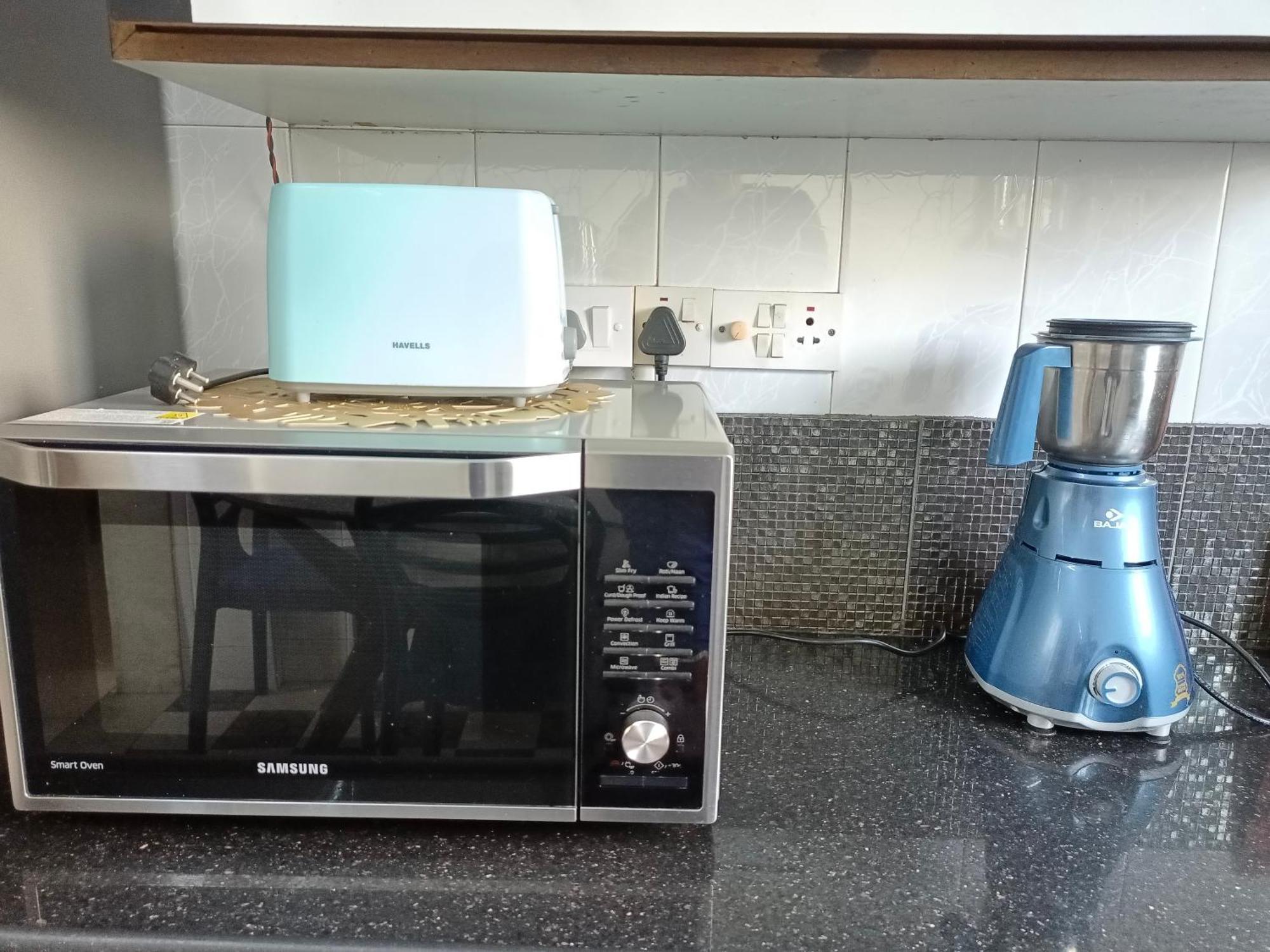 Seaface Bldg 1bhk 0r 2 Bhk 0r Pvt Luxe Service Flat, Apartment Mumbai