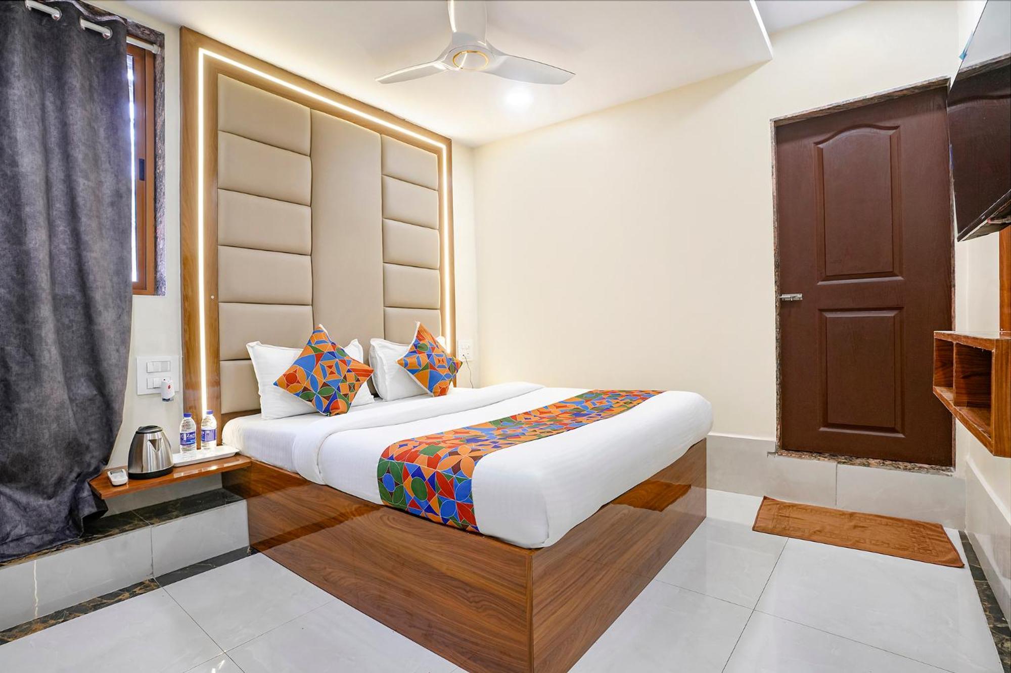 Hotel Eldoria Palace - Near Us Consulate & Bkc *