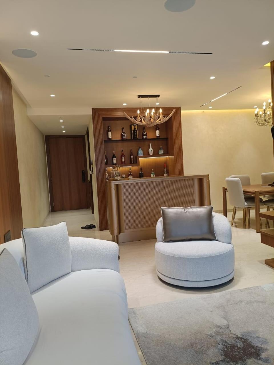 Guest house Luxury In Andheri Near Airport