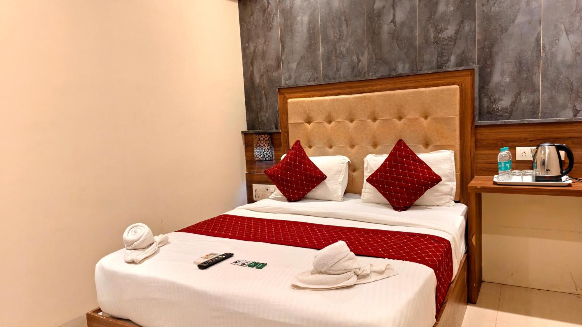 Hotel Smooth Checkin By Amber Edition - Mumbai