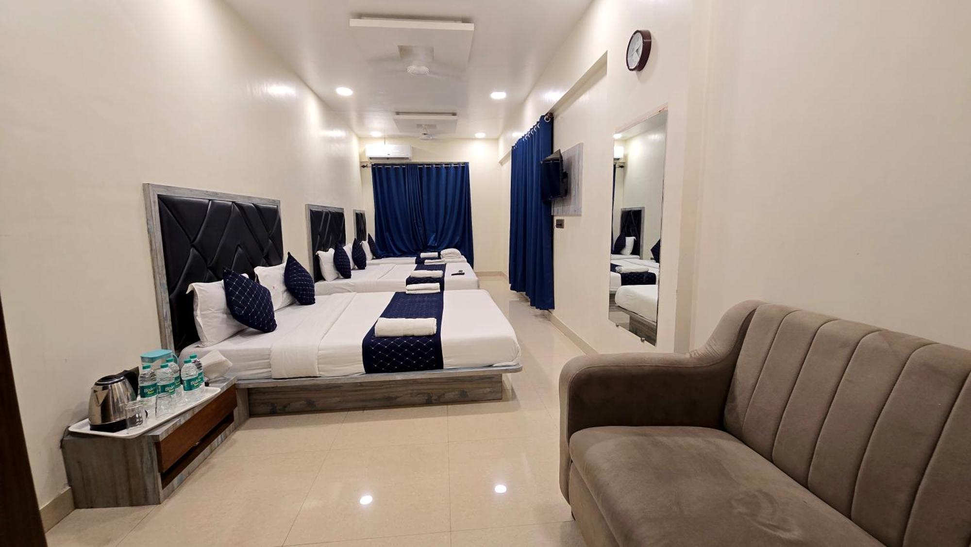 Hotel Smooth Checkin By Edition Blue -