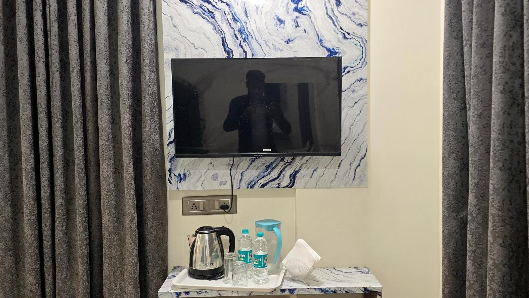 Smooth Checkin By Edition Blue -