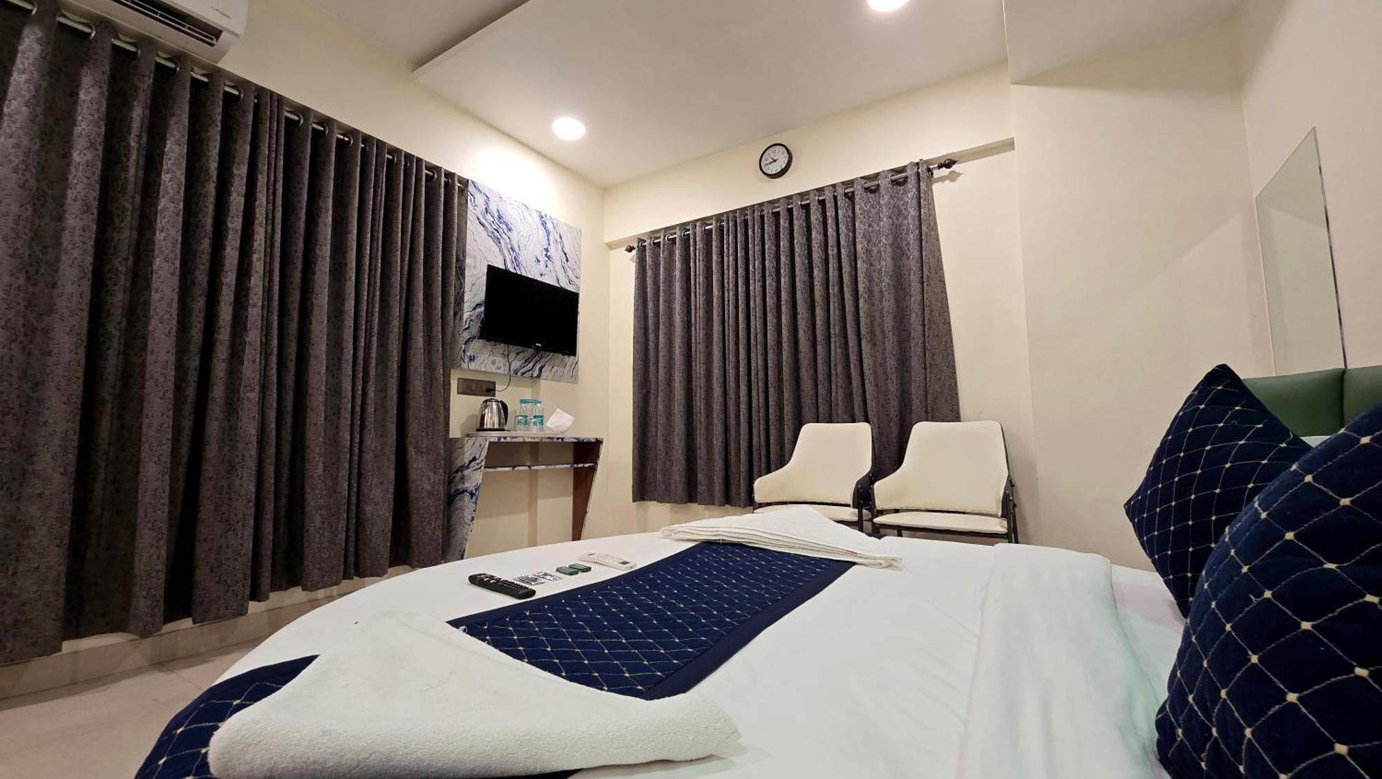 Hotel Smooth Checkin By Edition Blue - Mumbai