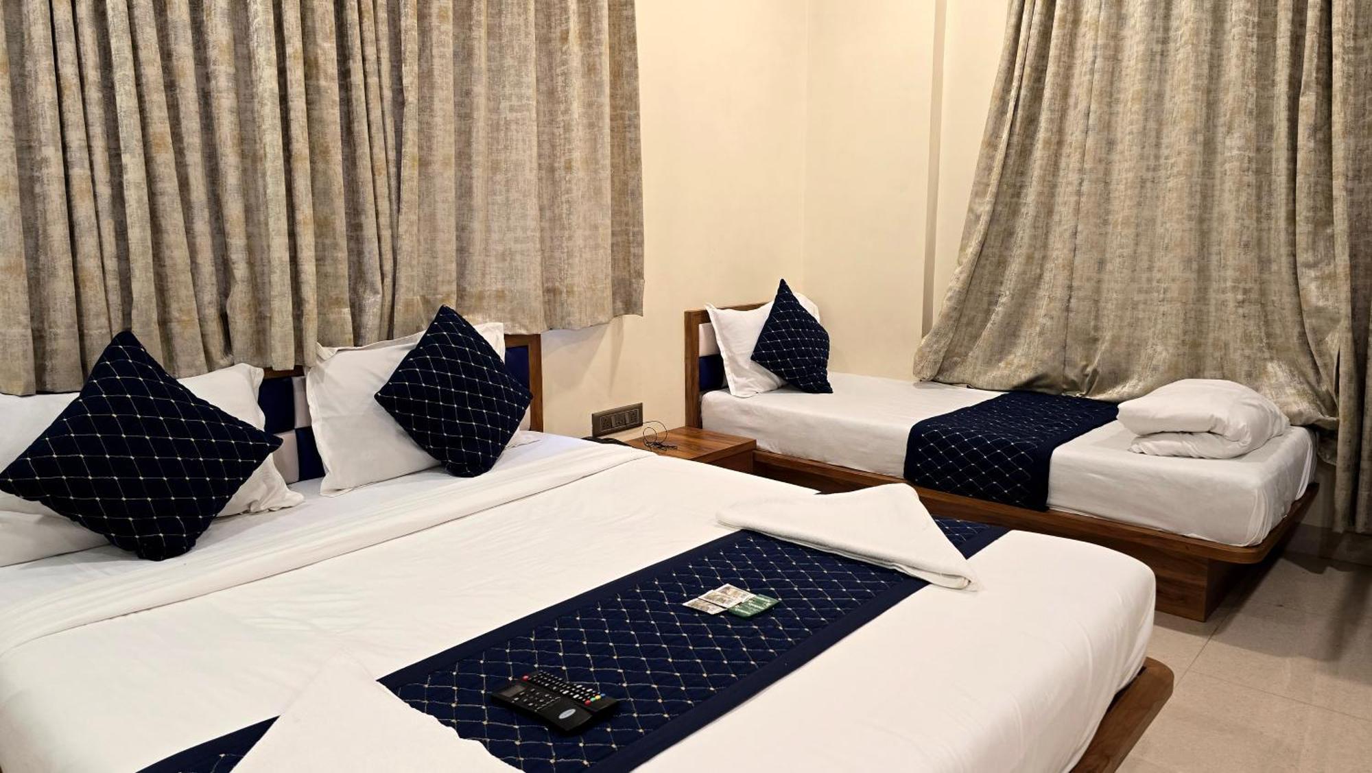 Hotel Smooth Checkin By Edition Blue - Mumbai