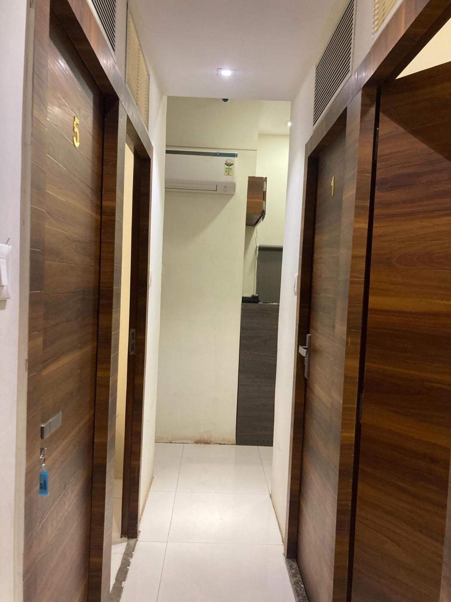 Classy Near T2 Airport Hotel 2*