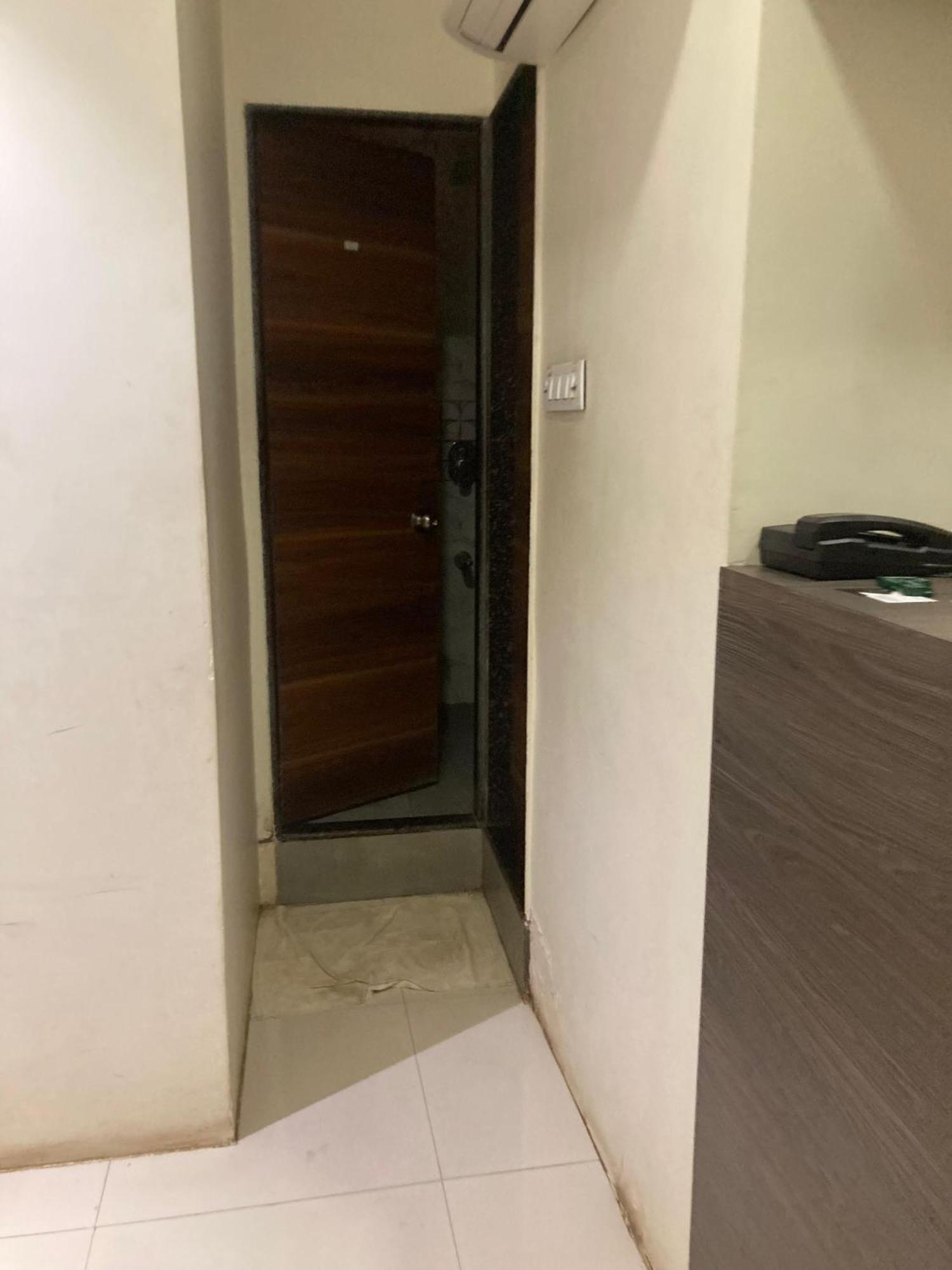 Classy Near T2 Airport Hotel