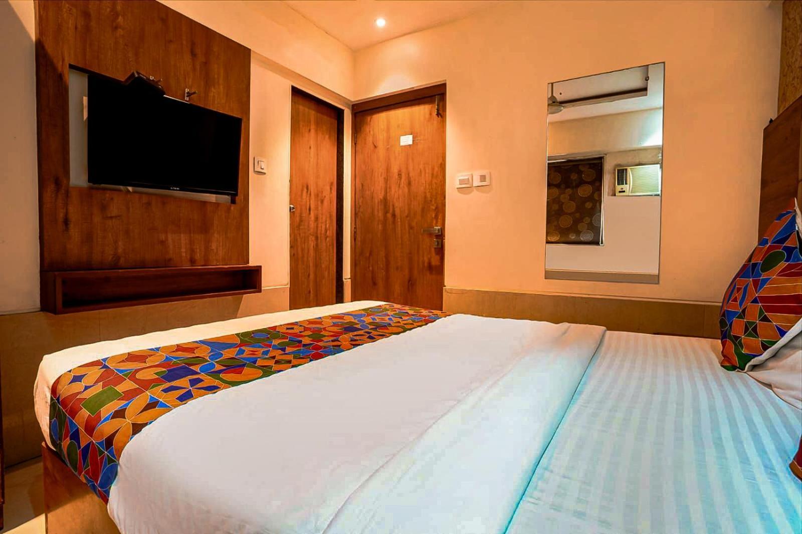 Regal - Chakala Andheri By Glitz Mumbai