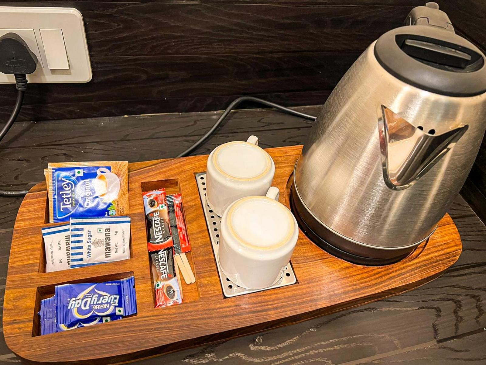 Sky - Chakal By Glitz Hotel 2*