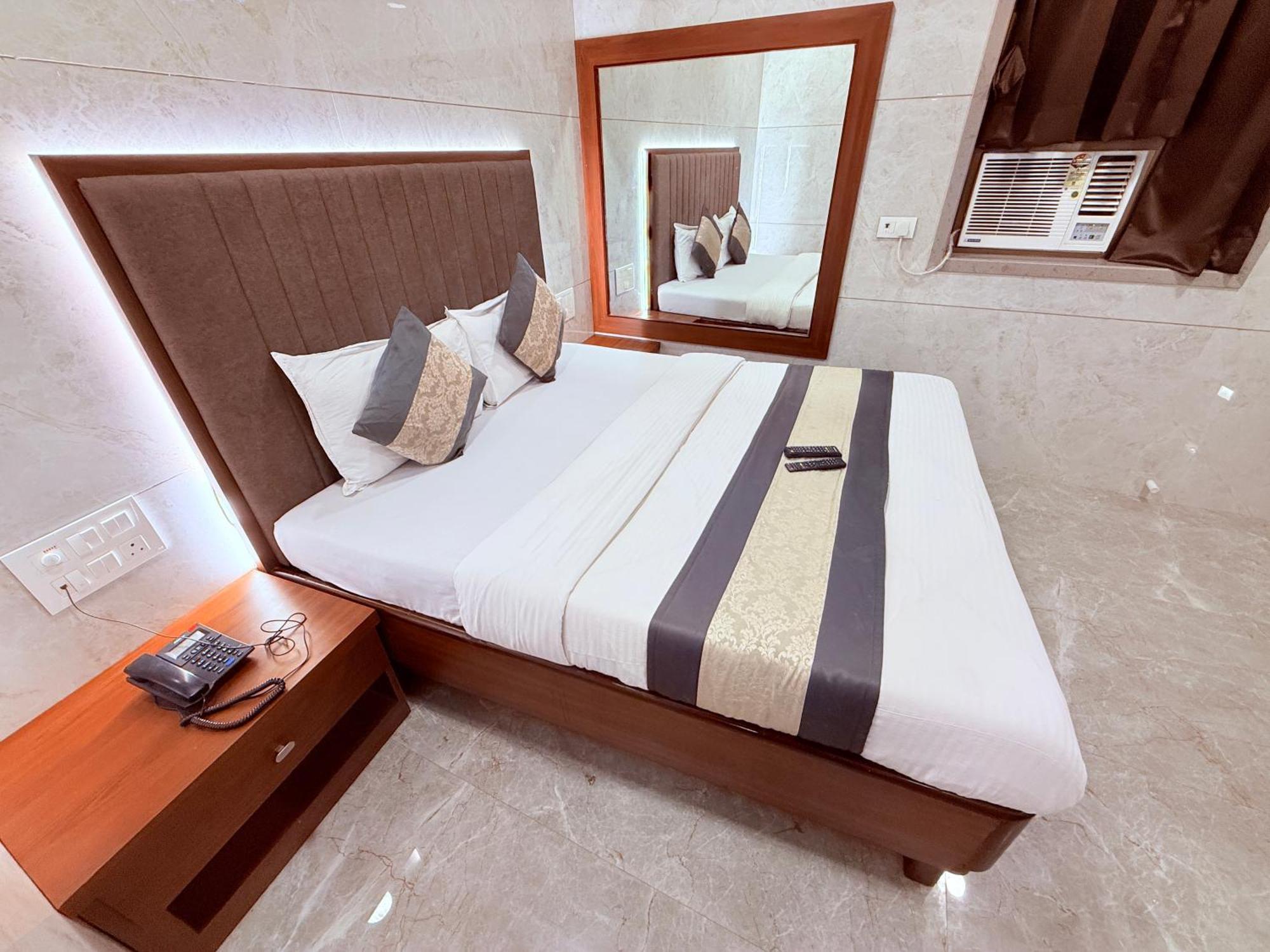 Shiv Sagar - Only For Indian Nationals 2* Mumbai