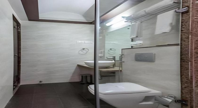 Hotel Anantha Executive 3*