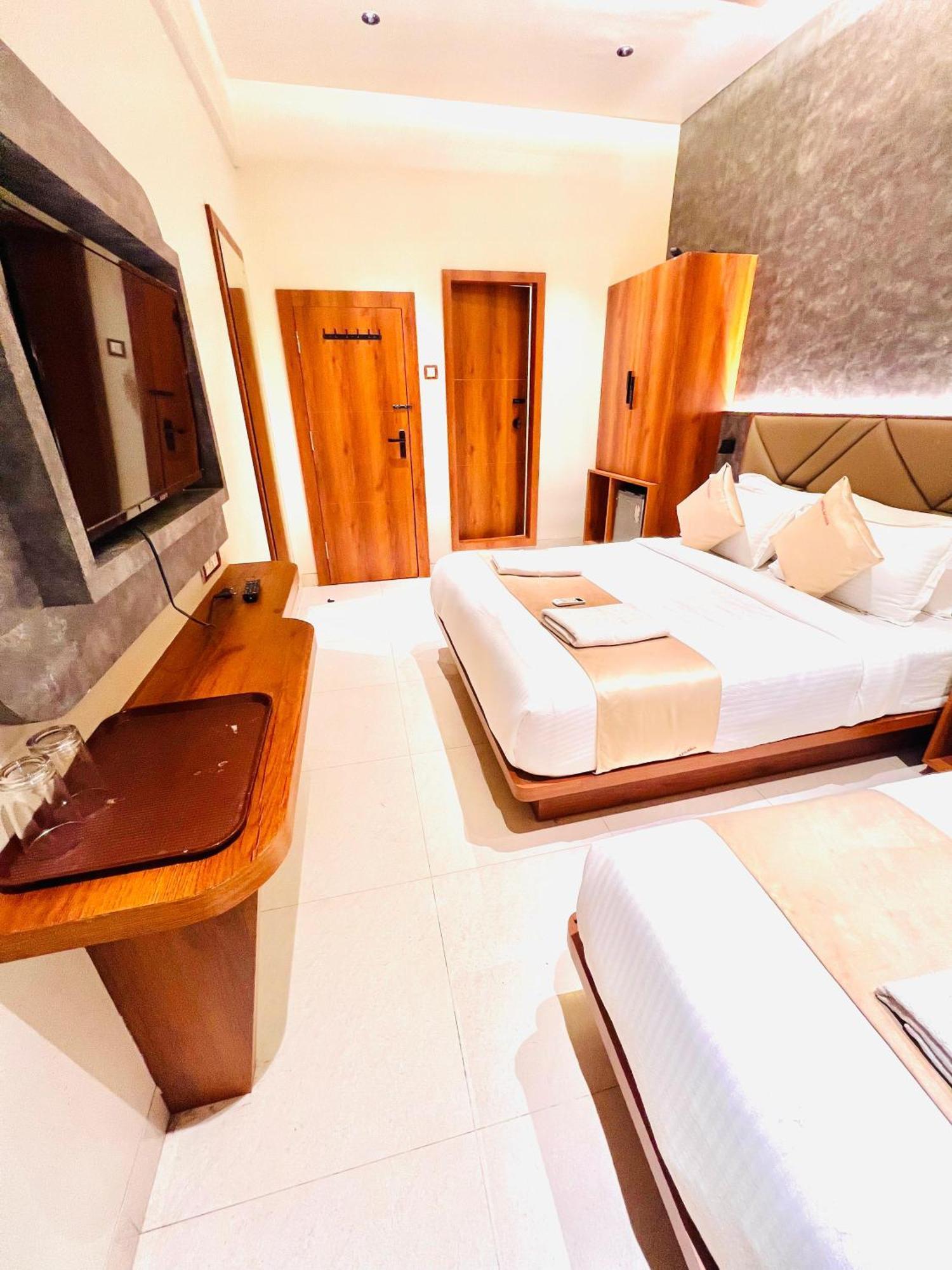 Apsara - Nearj J Hospital Mumbai