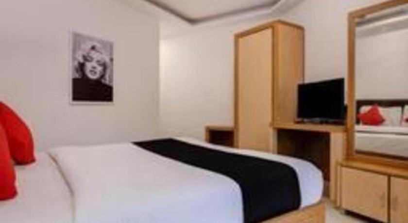 Capital O 77295 Bansidhar Bhuvan Hotel