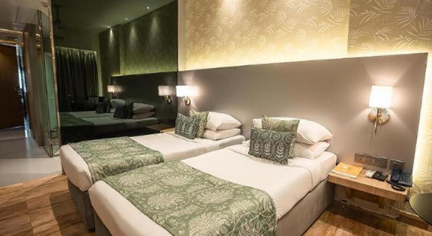 Metro - The Executive Hotel 3*