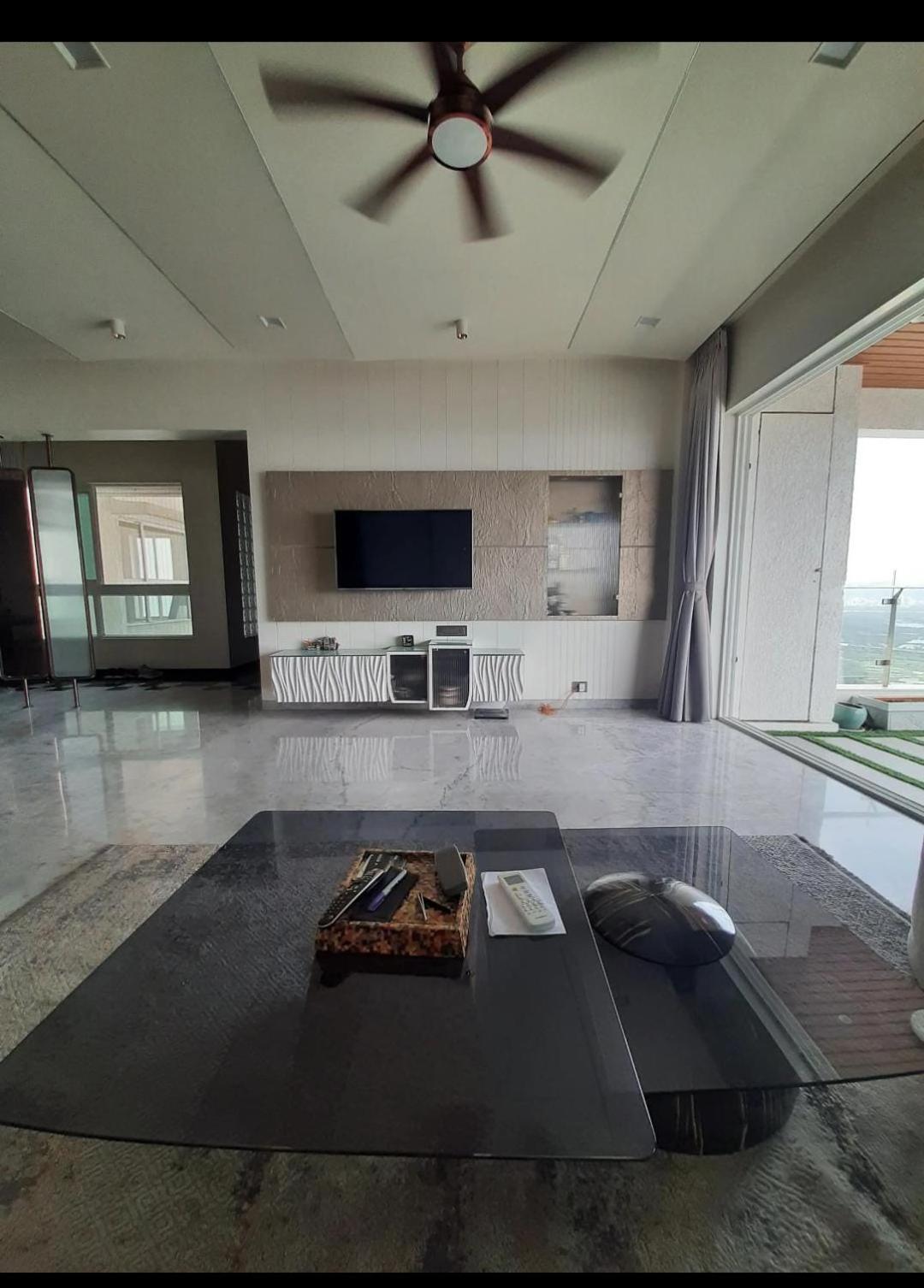 Private In A Luxurious Creek View Mumbai