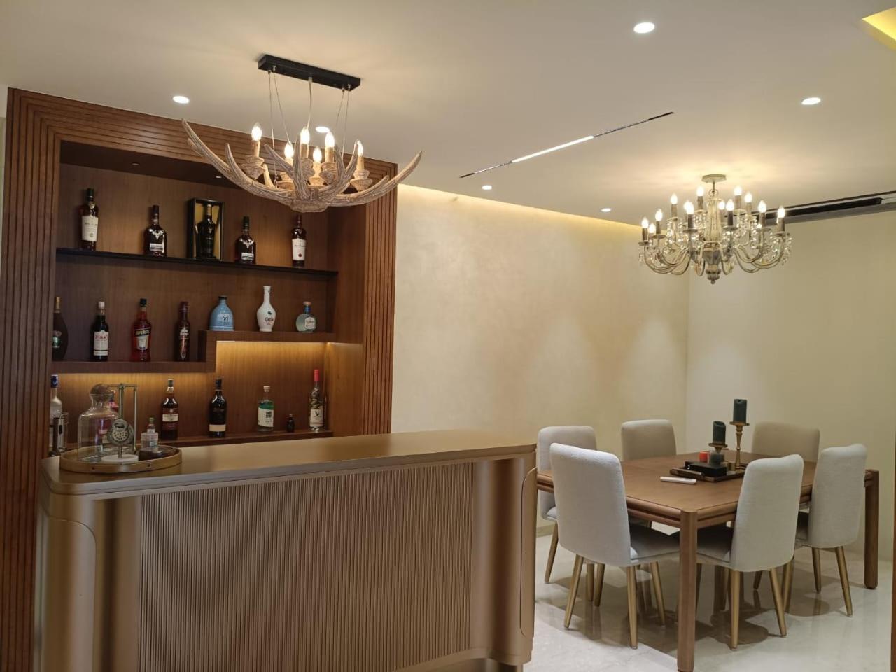 Luxury In Andheri Near Airport *