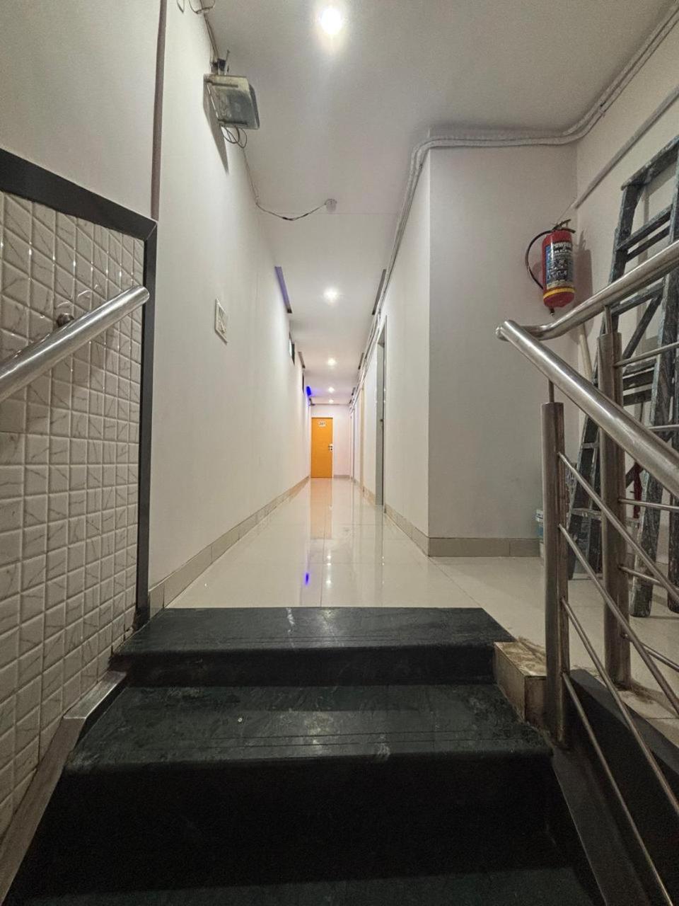 Silver Shine Jogeshwari Love hotel Mumbai