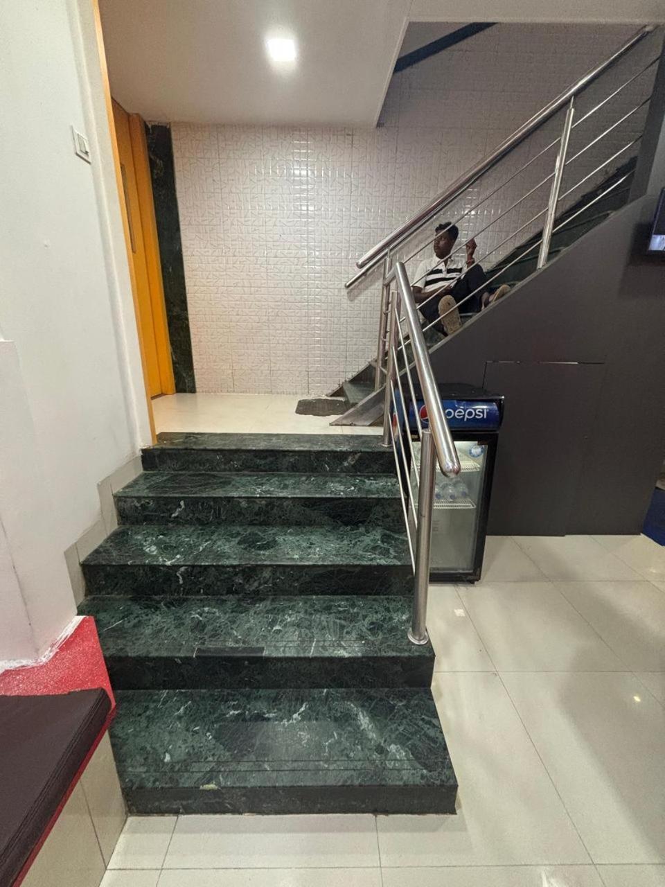 Silver Shine Jogeshwari Love hotel Mumbai