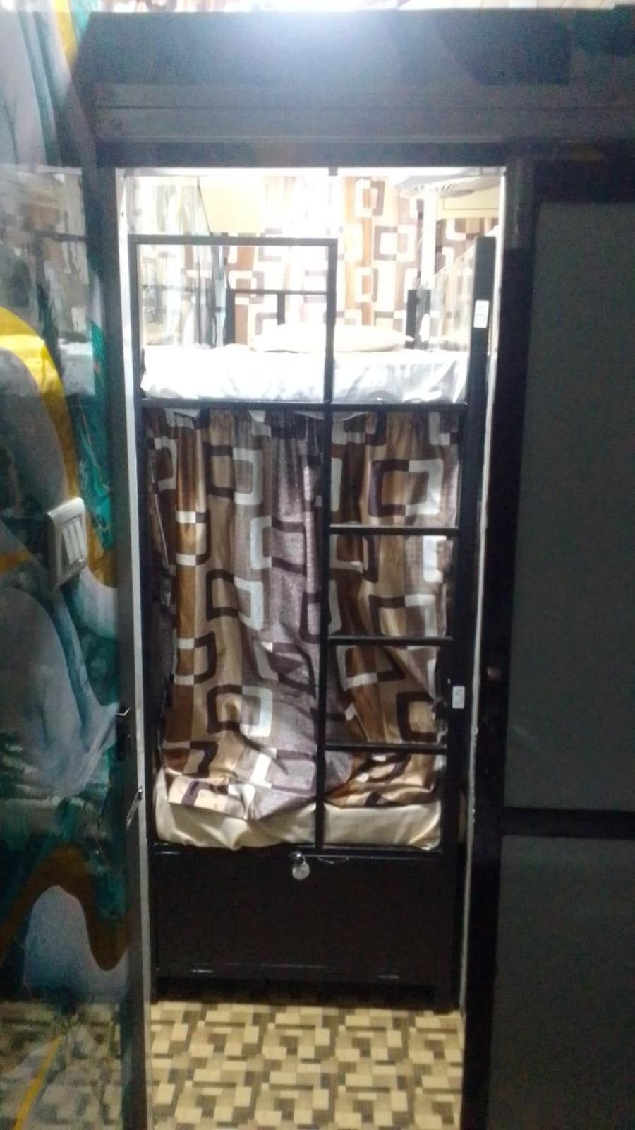 Hostel Nithyanand Male Cabinstay *