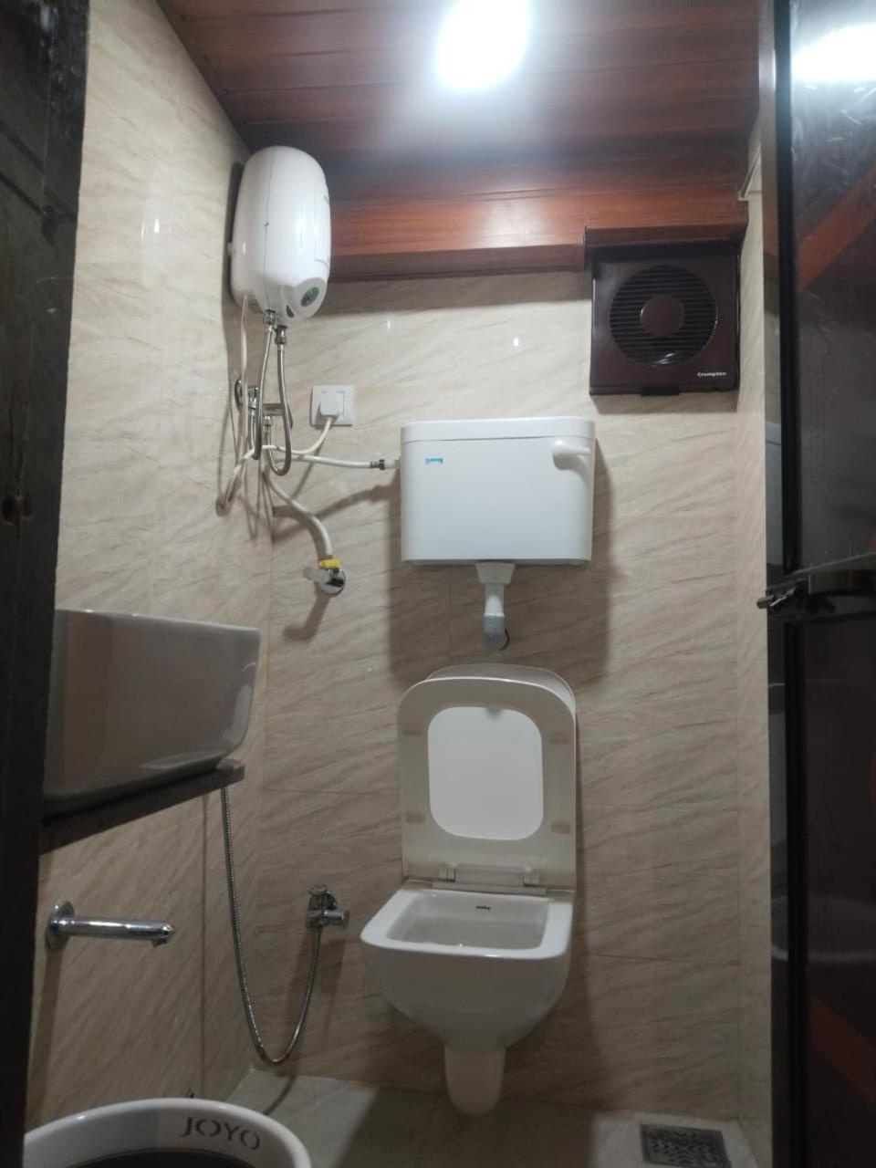 Guest house King Falcon *