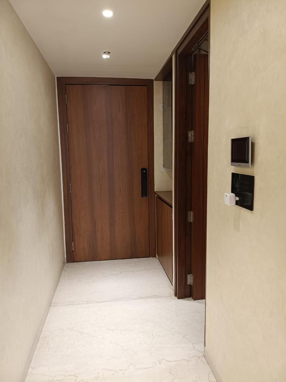 Luxury In Andheri Near Airport