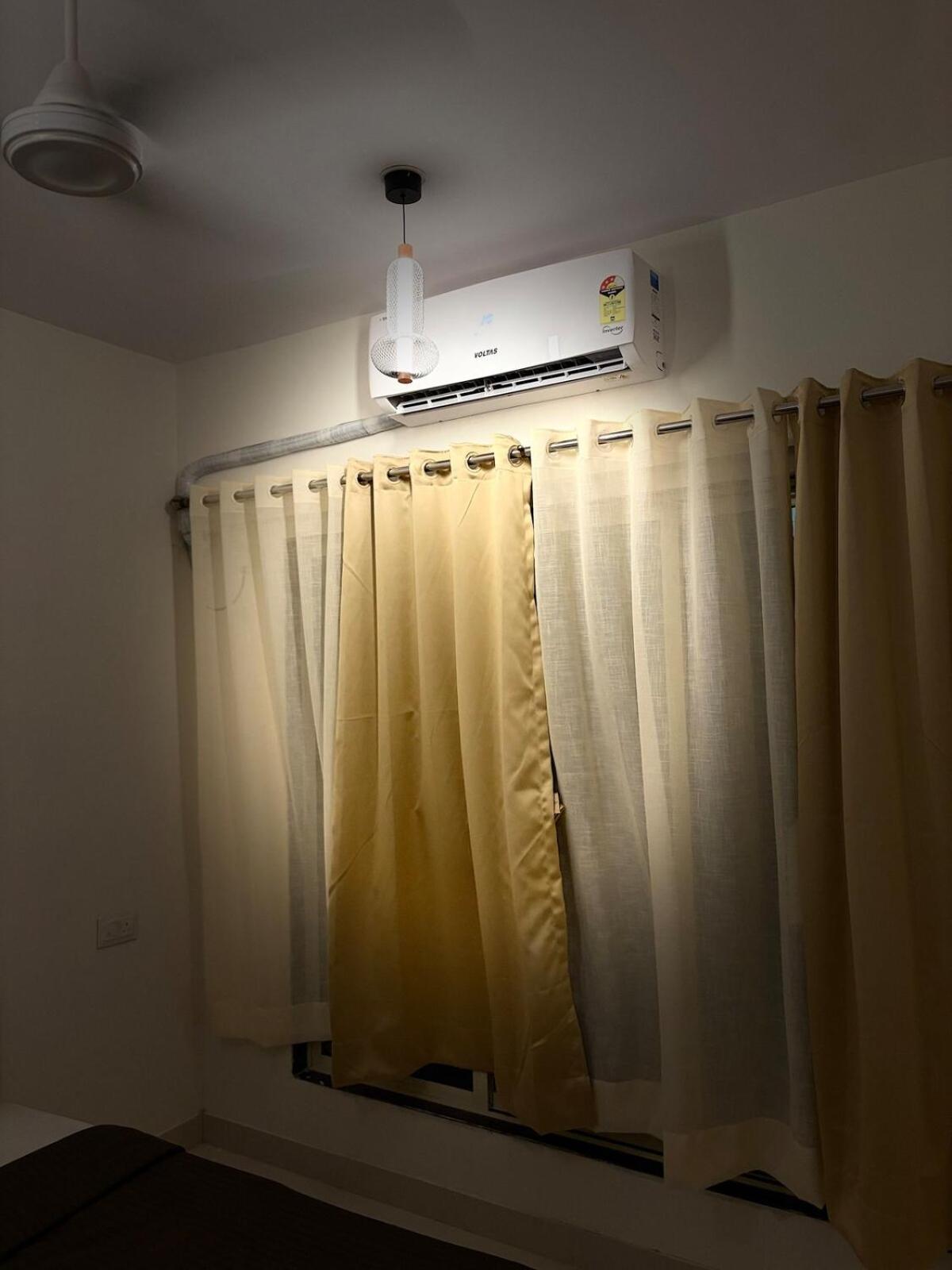 Royce Executive Service Premium Apartment *