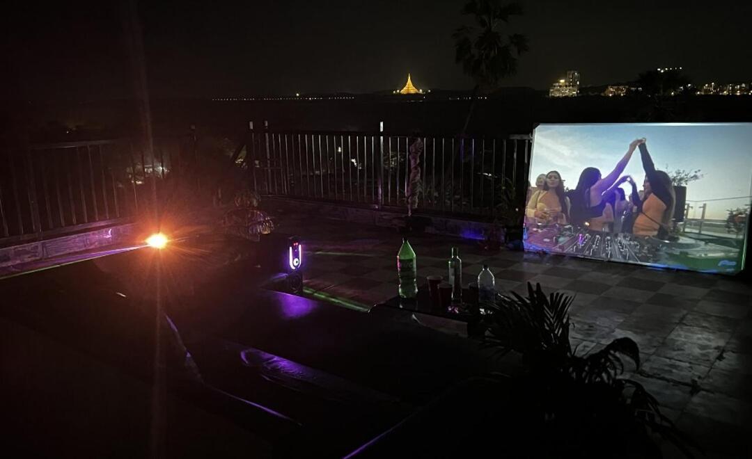 Shomens World 3rd Rooftop Apartment *