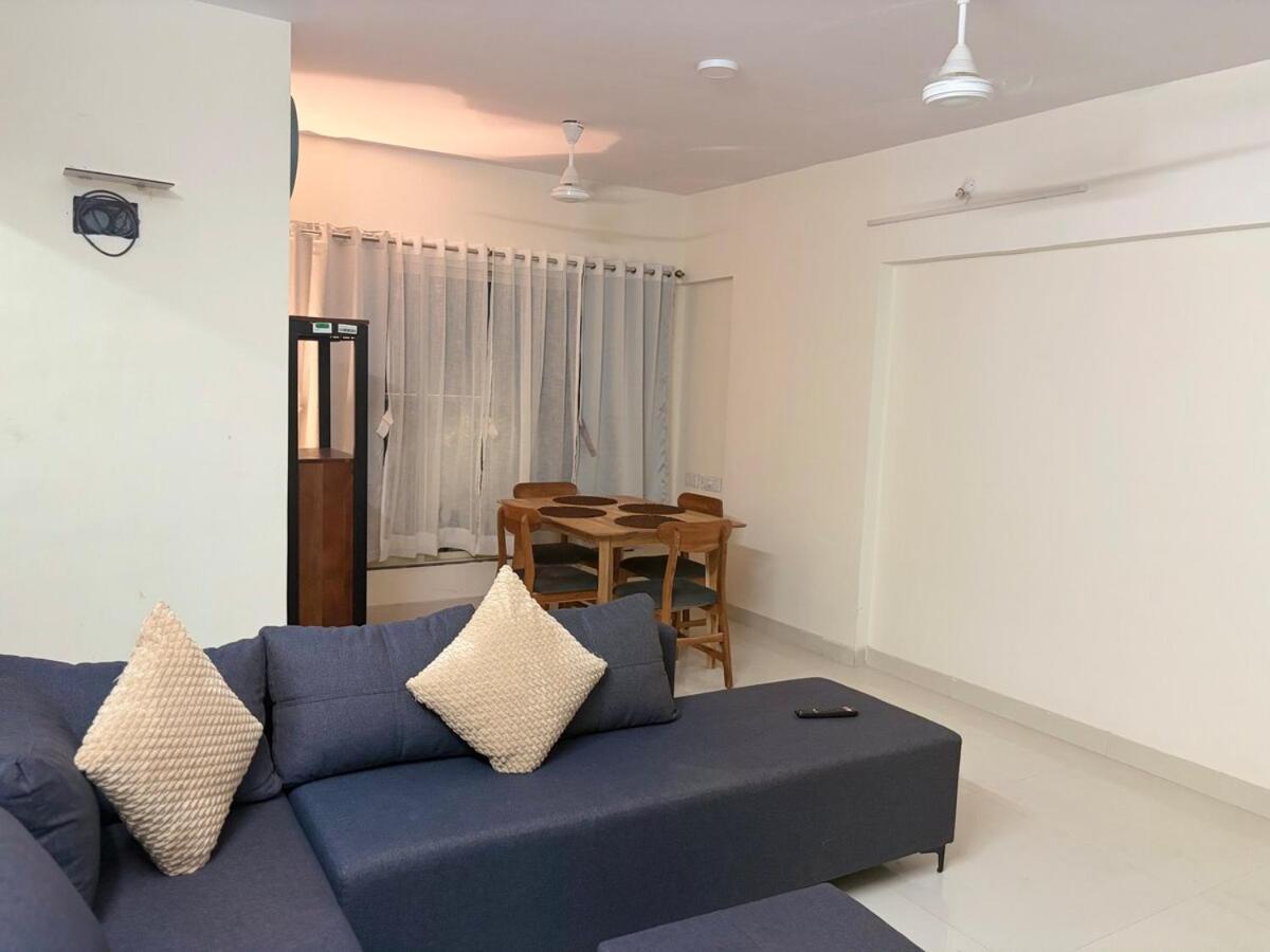 Royce Executive Service Premium