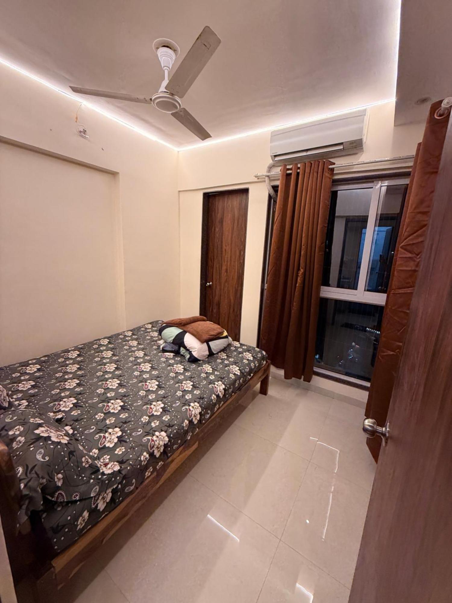 Apartment 1 Bhk Personal With Sea View At Versova Andheri West Mumbai