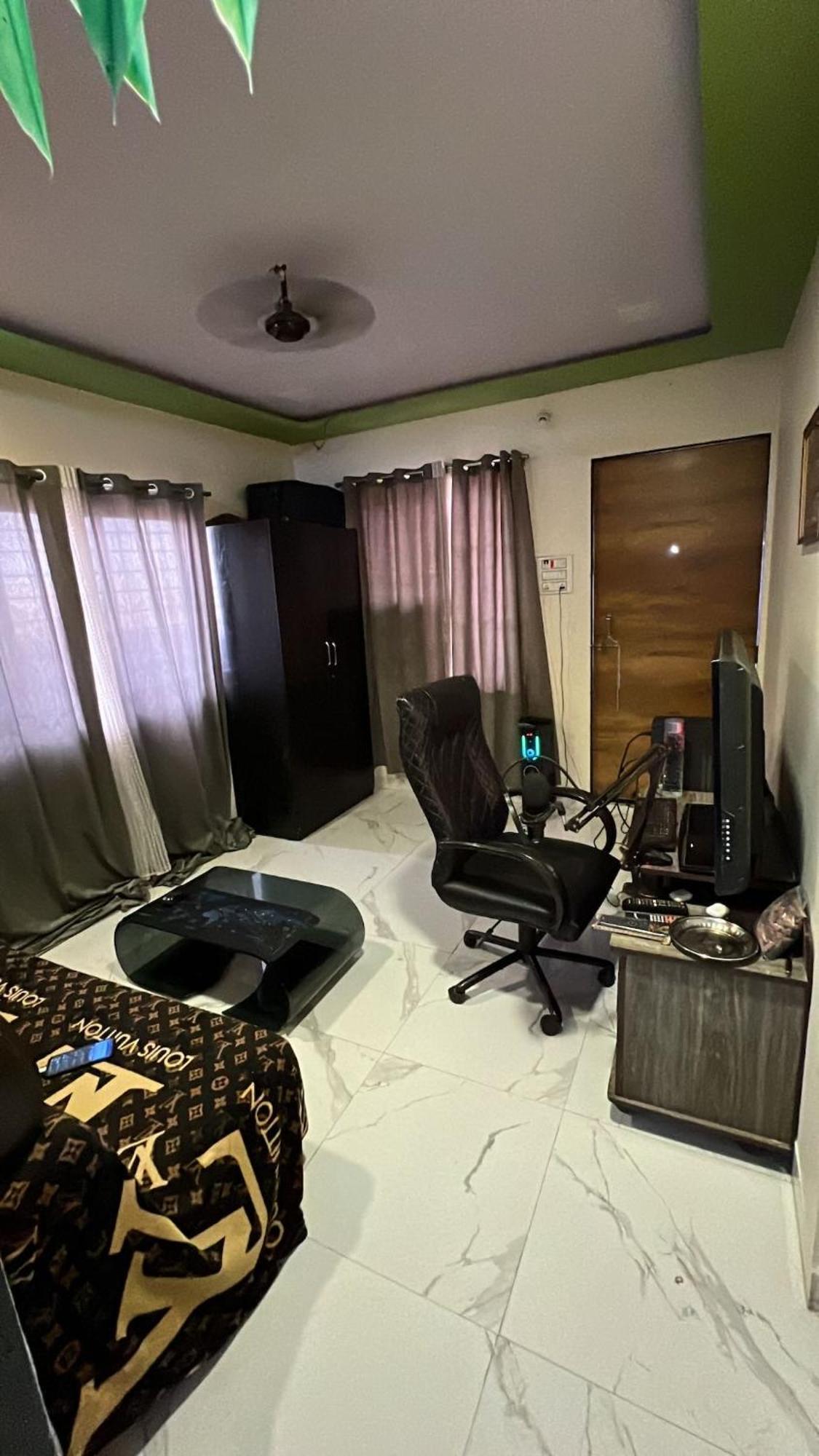 Shomens World 3rd Rooftop Apartment Mumbai