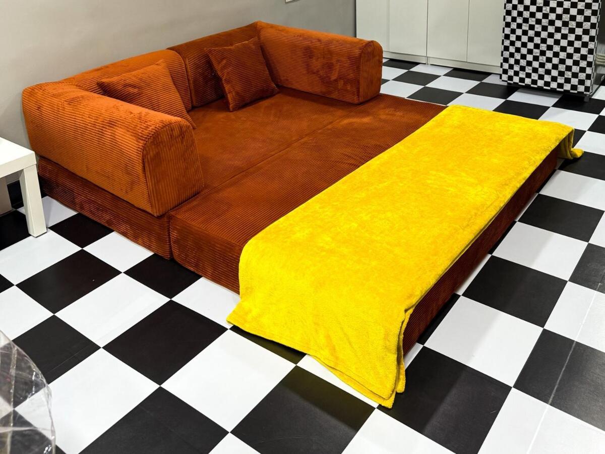 Apartment Shes Garage A Retro In Bandra Mumbai