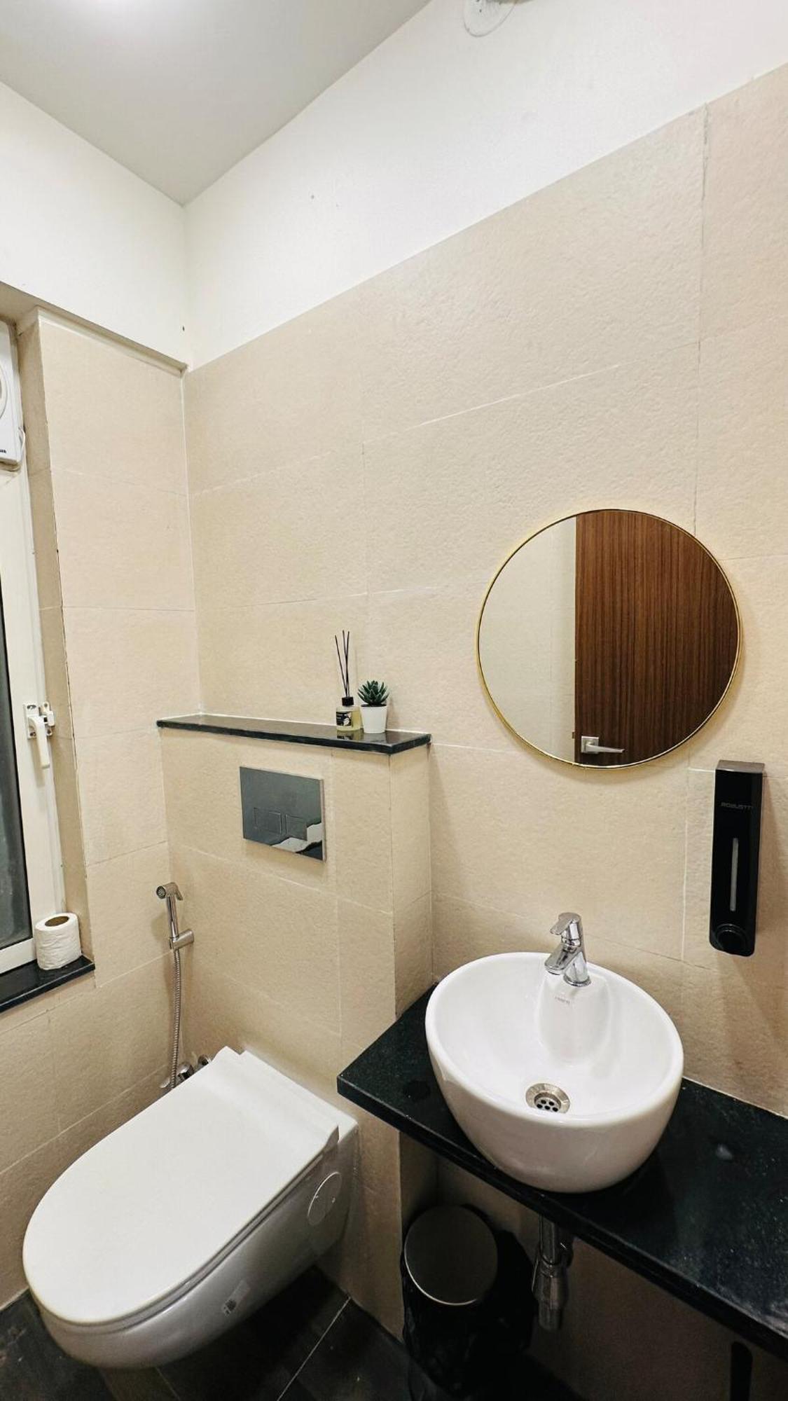 White Island - 10 Mins Oberoi Mall, Film And Nesco