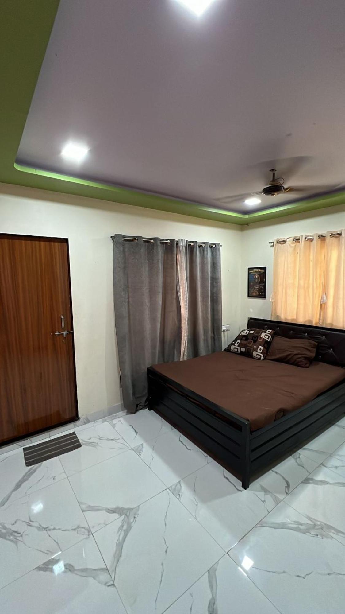 Shomens World 3rd Rooftop Apartment *