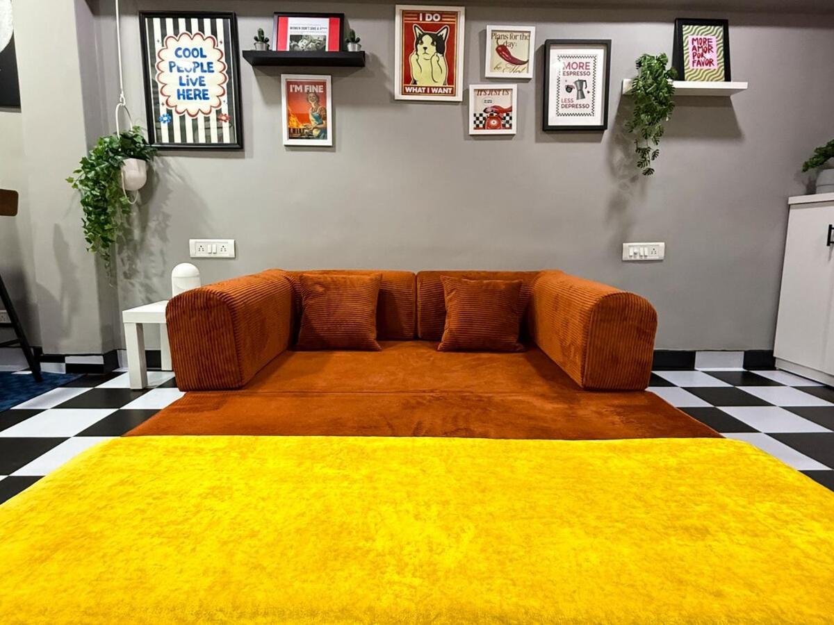 Shes Garage A Retro In Bandra Apartment *