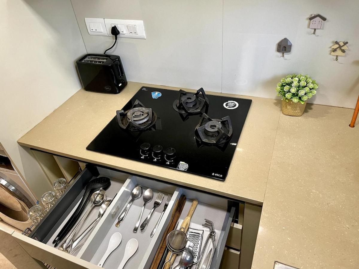 Maple 1 Bhk In Hiranandani Powai Apartment