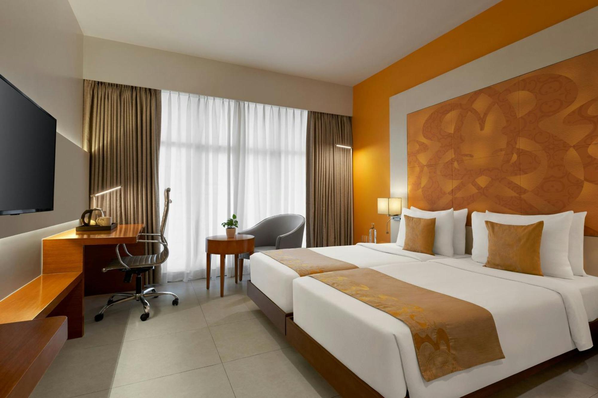 Hotel The Fern Residency Chembur, Mumbai, Series By Marriott 4*