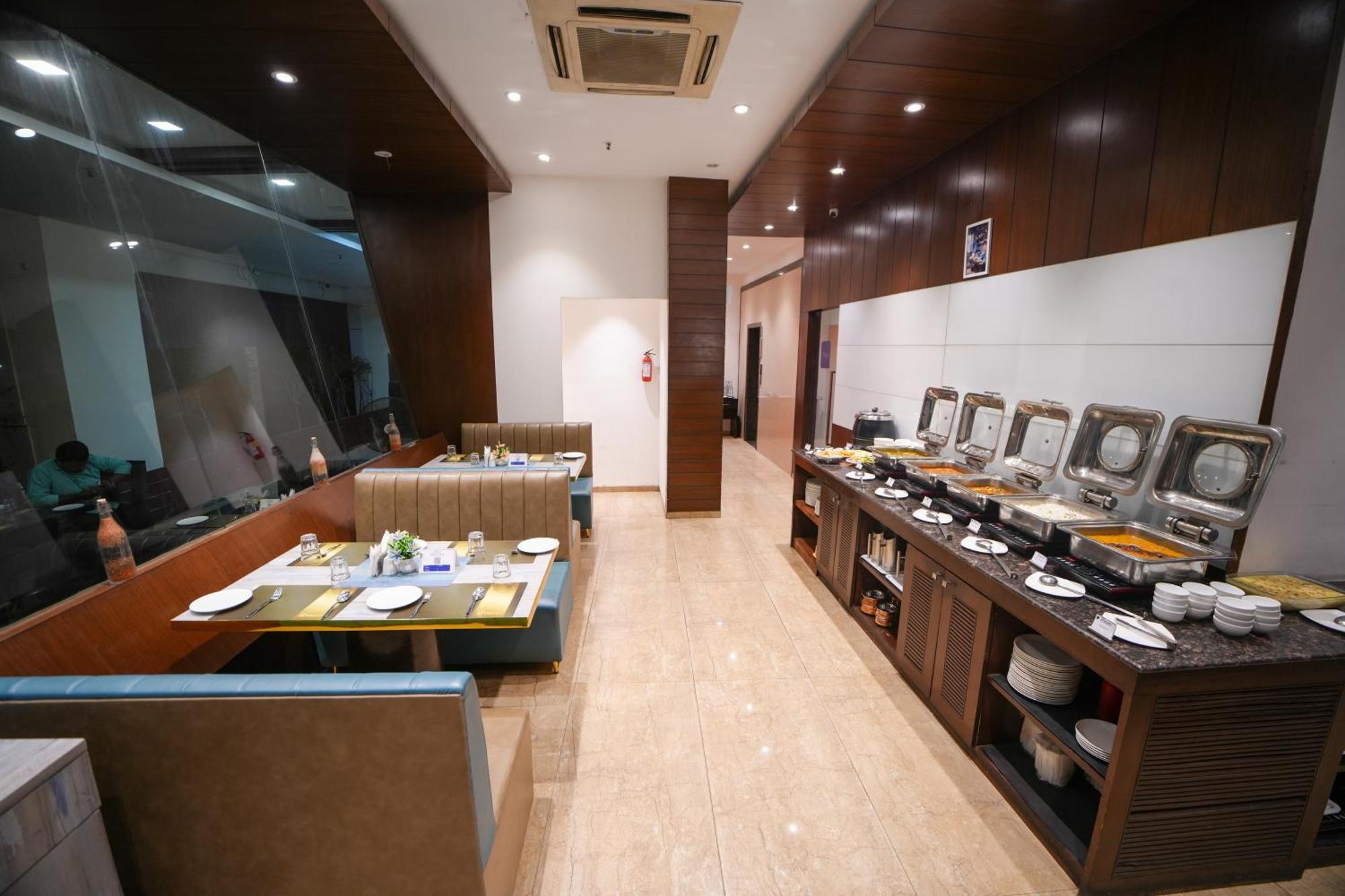 Hotel The Altruist Andheri Hotel