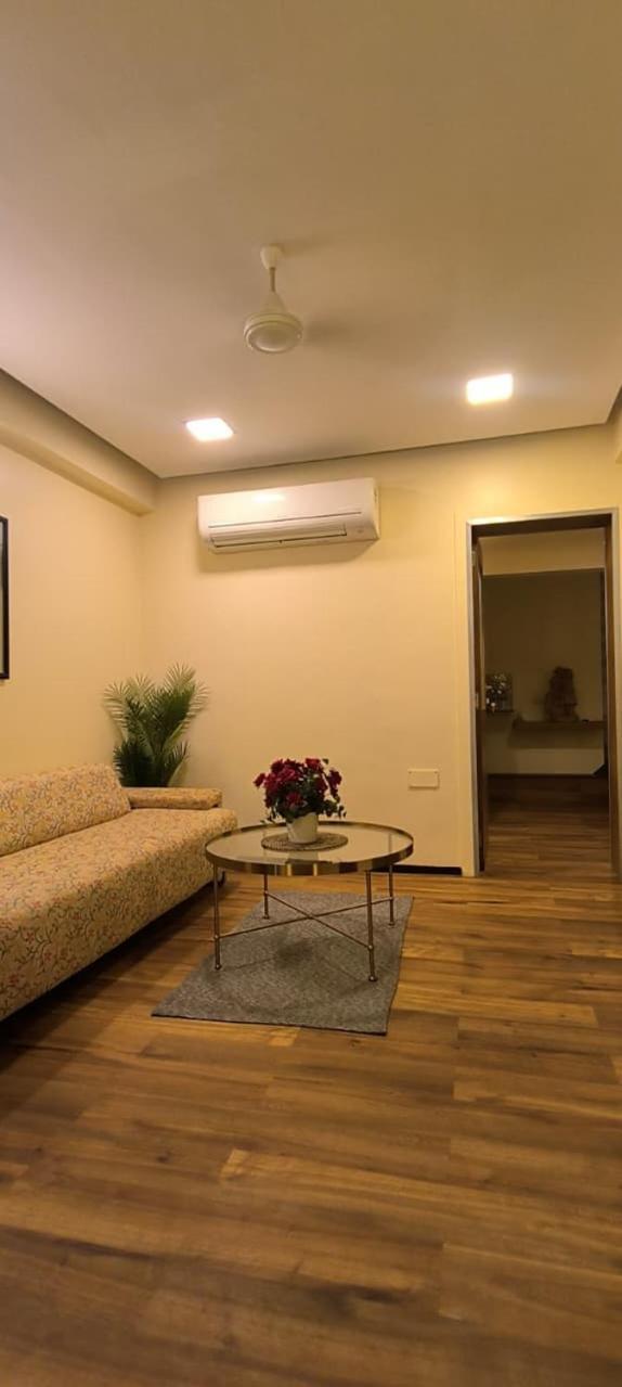 Metro Palace Bandra Hotel Mumbai