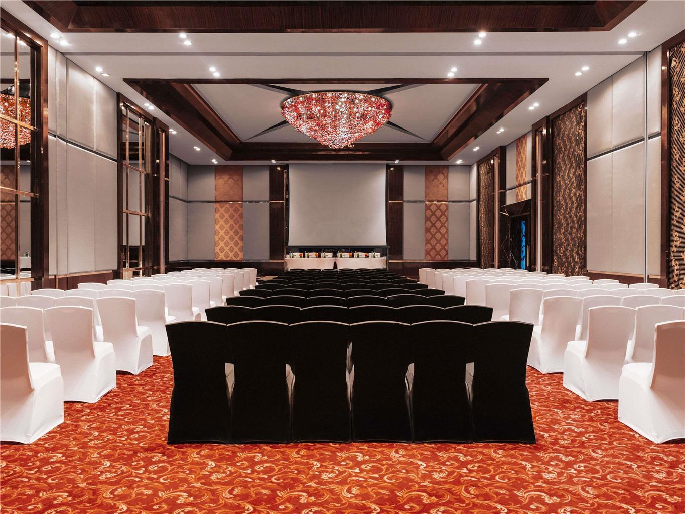 Sofitel Bkc 5*