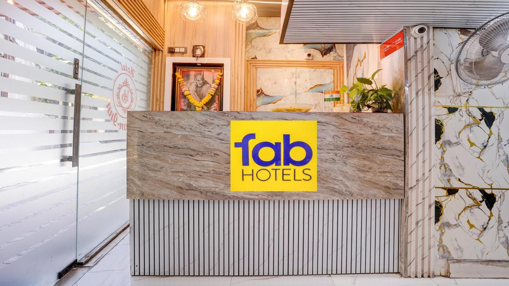 Fabhotel Dream Palace Hotel 3*