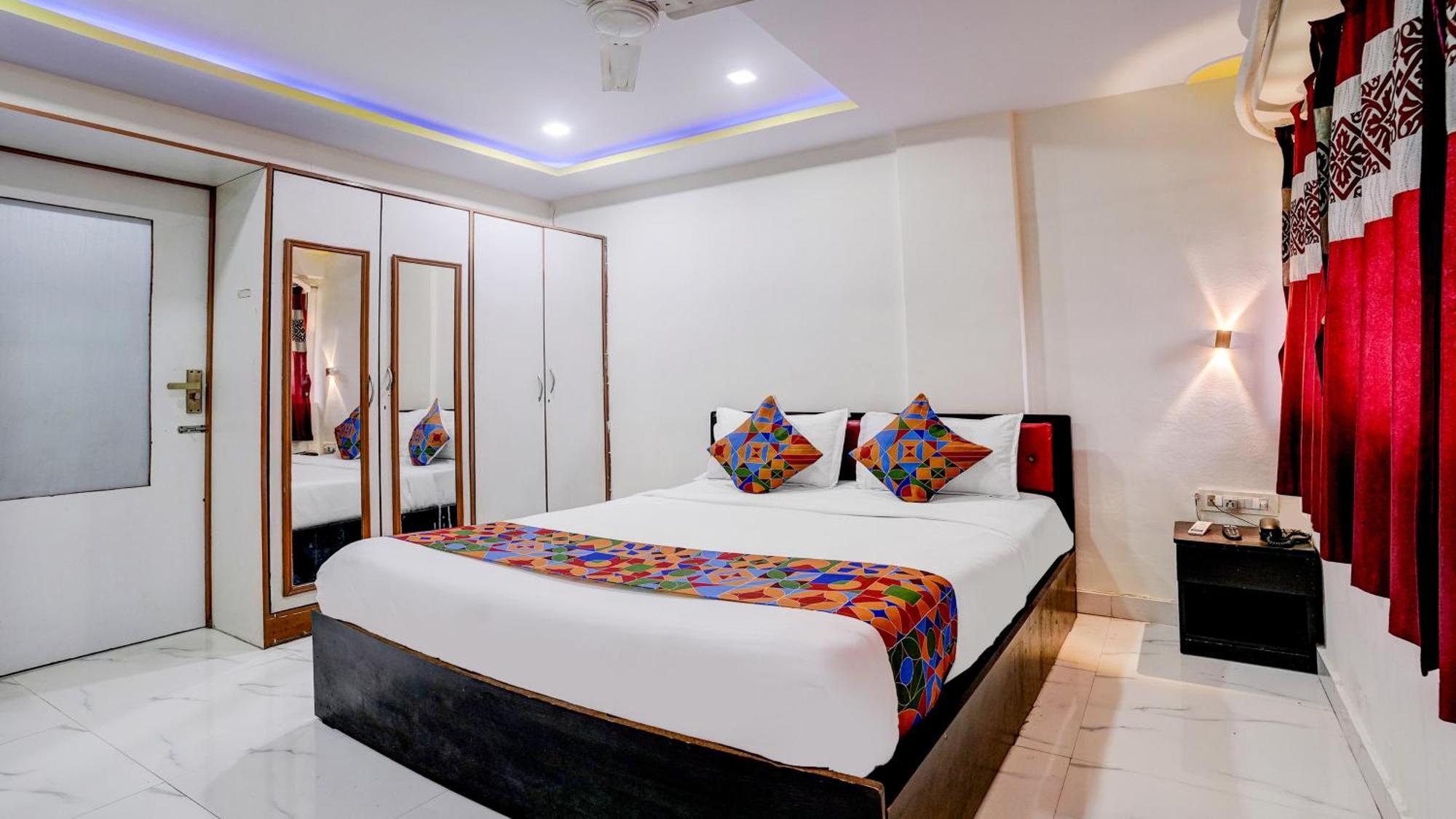 Fabhotel Dream Palace Hotel 3*