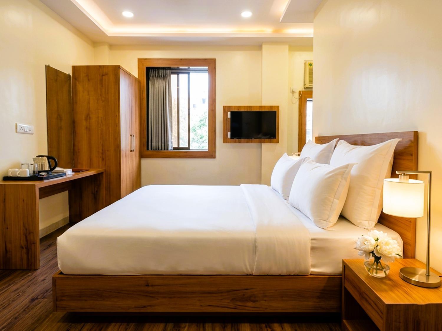 Hotel National - Grant Road