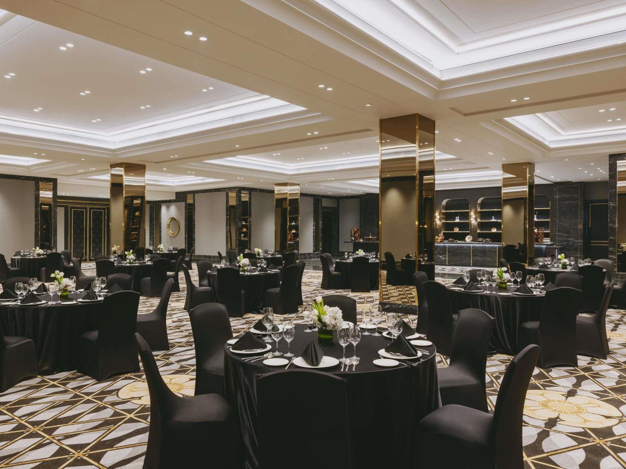 Fairmont Hotel