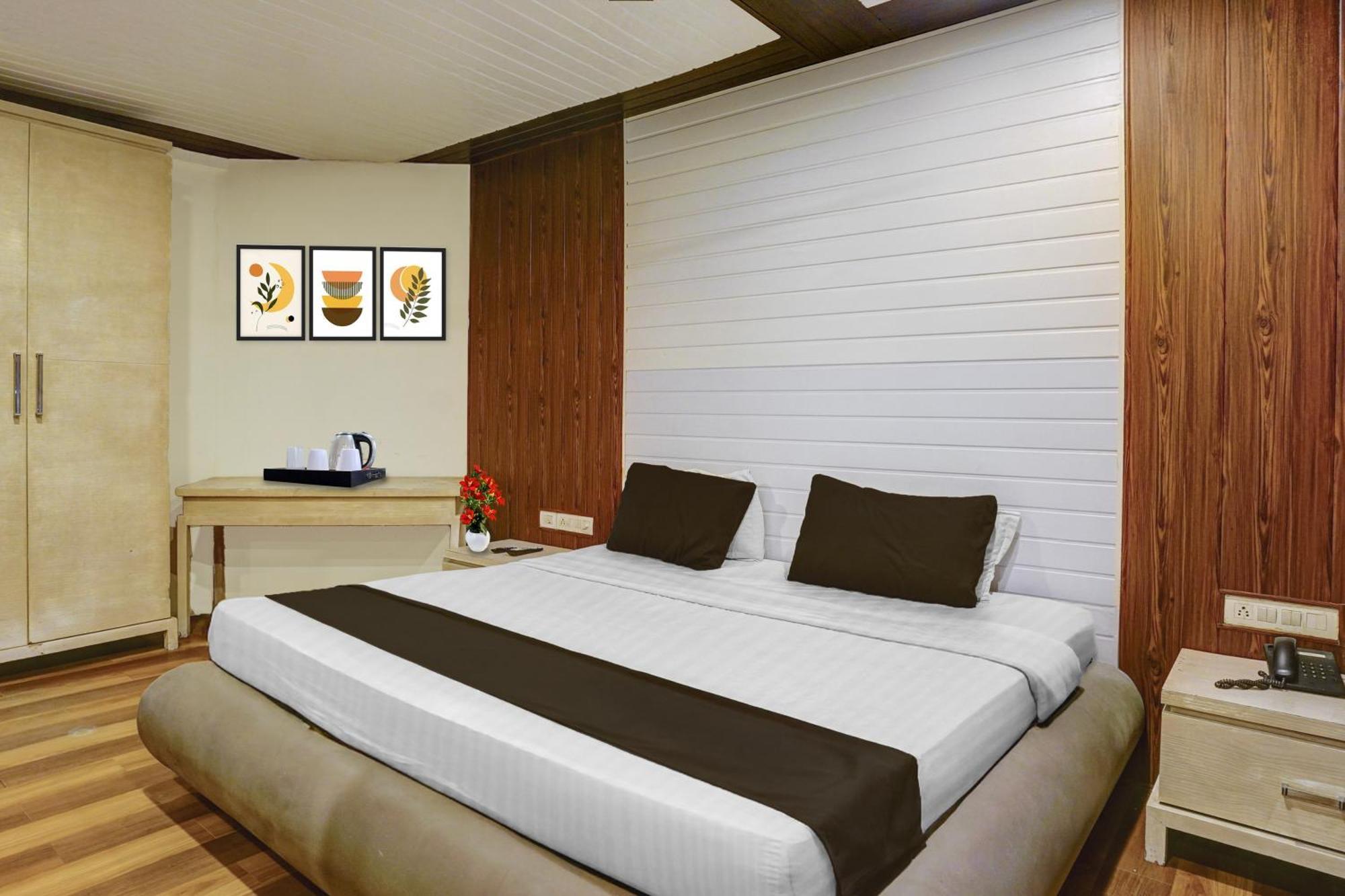 Collection O Lodha Experia Mall Dombiwali Formerly Rr Hotel 3*
