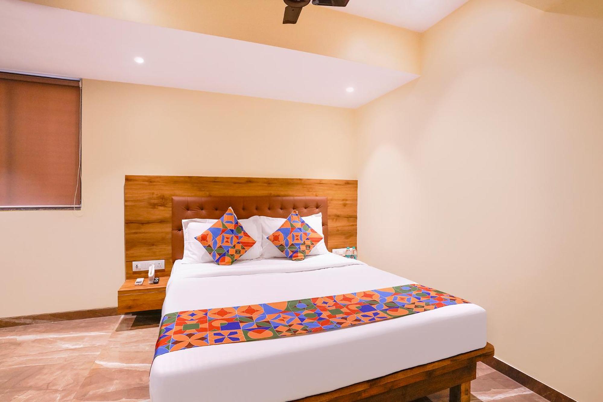 Hotel Fabhotel Samrath Mumbai