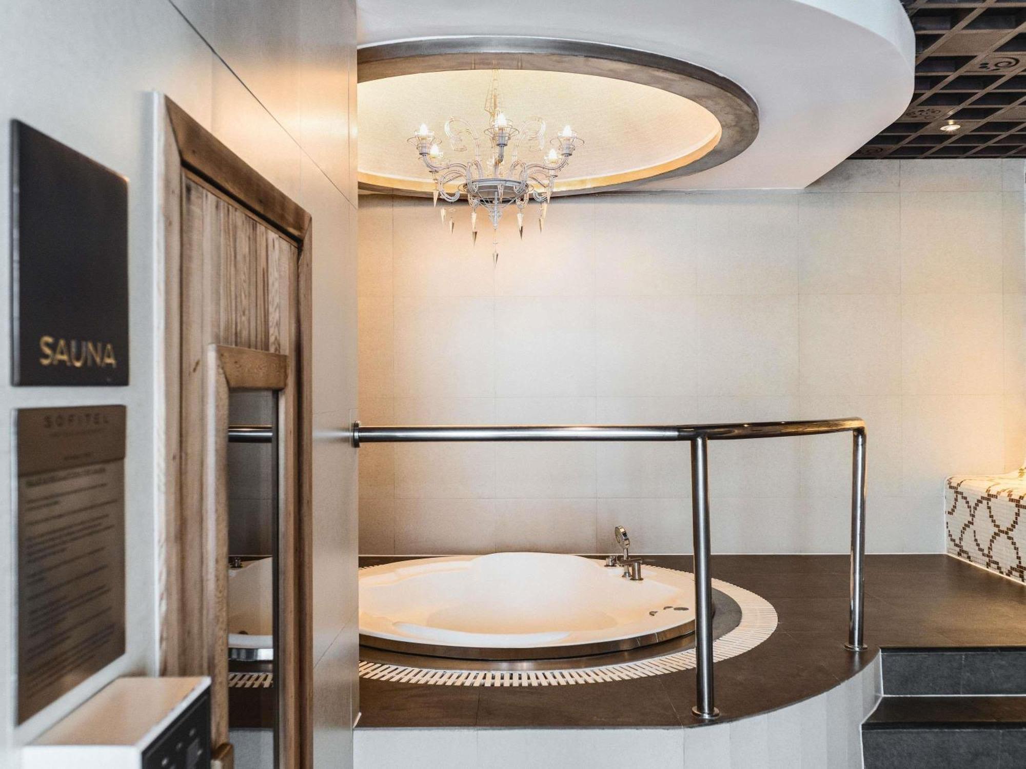 Sofitel Bkc 5* Mumbai
