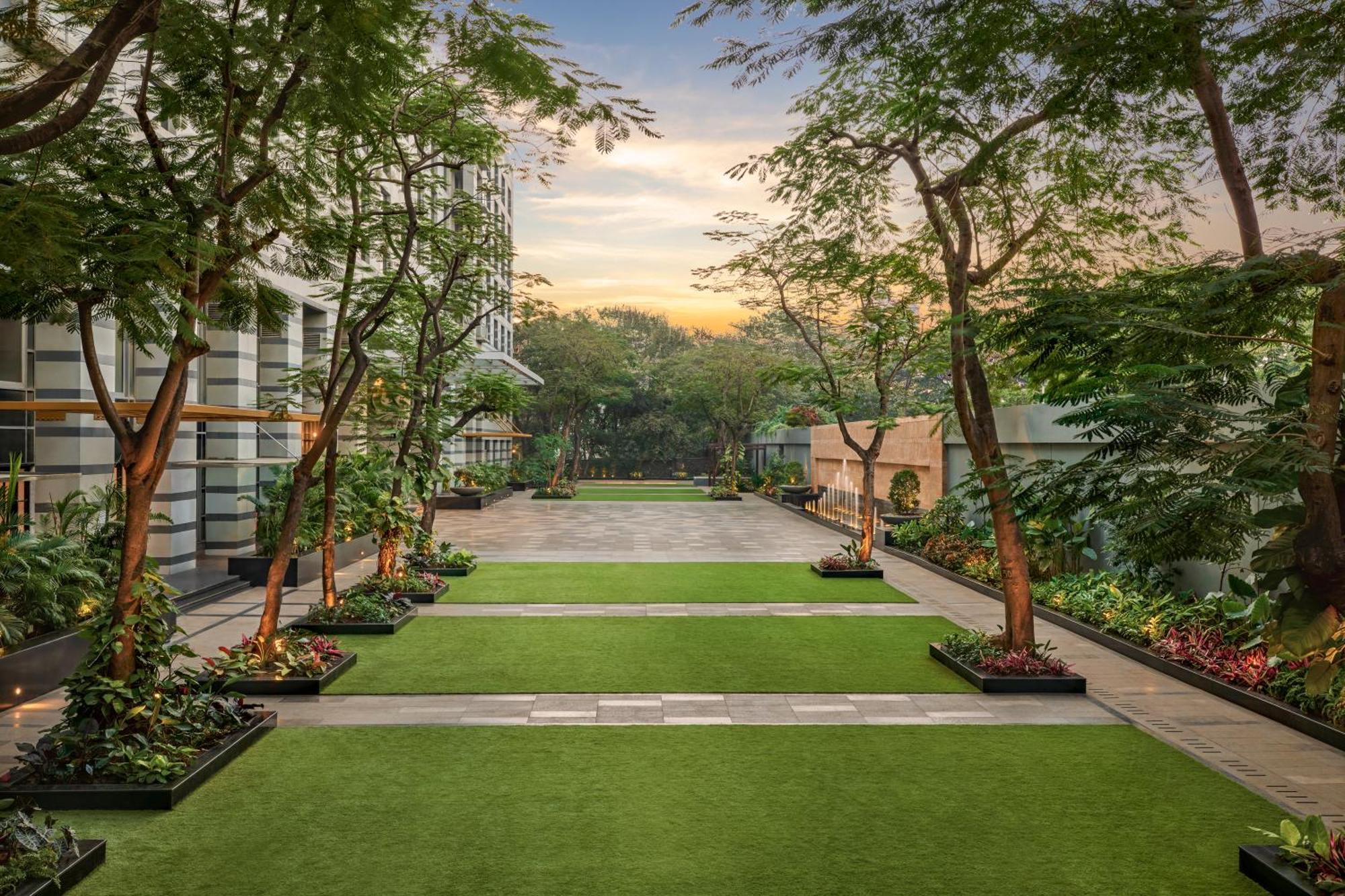 Grand Hyatt And Residences Hotel 5*