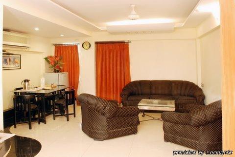 Metro Palace 3*