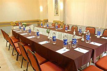 Avion Hotel