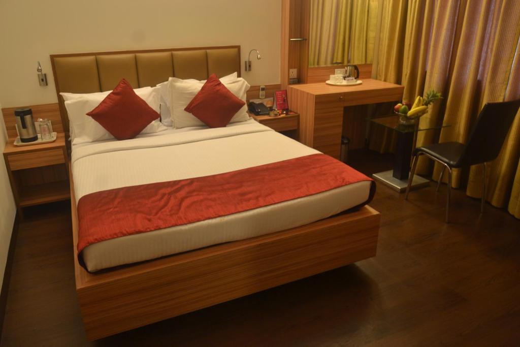 Hotel Plaza 3*