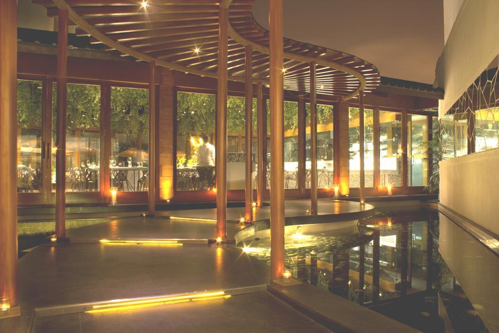 Waterstones Hotel 4*